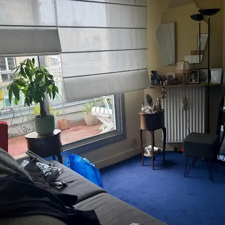 Apartment Duplex Near St Lazare *