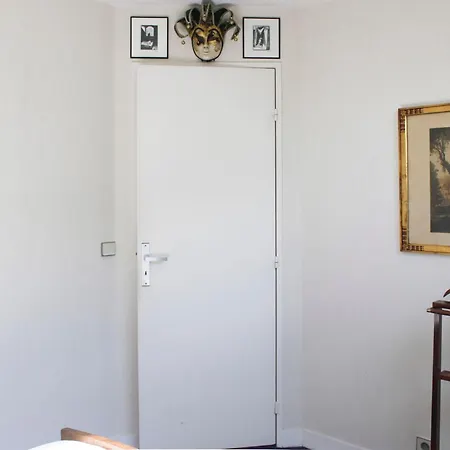 Duplex Near St Lazare Apartment