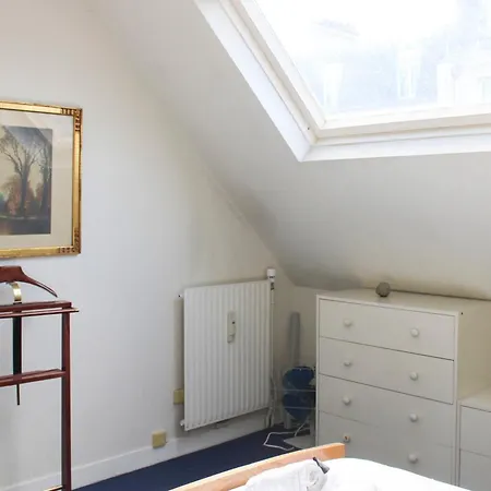 Duplex Near St Lazare *