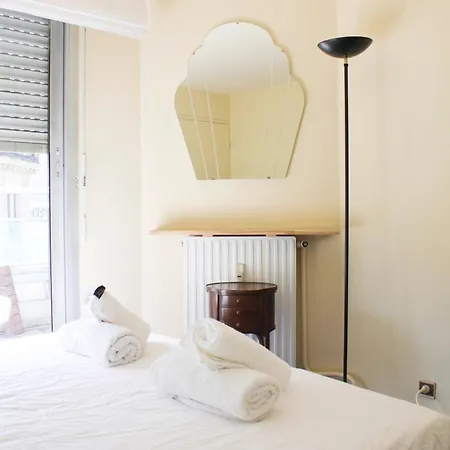Duplex Near St Lazare *